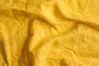 Una gamuza suave es una de las herramientas indispensables para limpiar charol