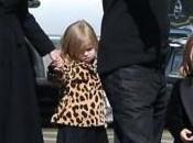 extraño atuendo Vivienne Knox, mellizos Brad Pitt Angelina Jolie