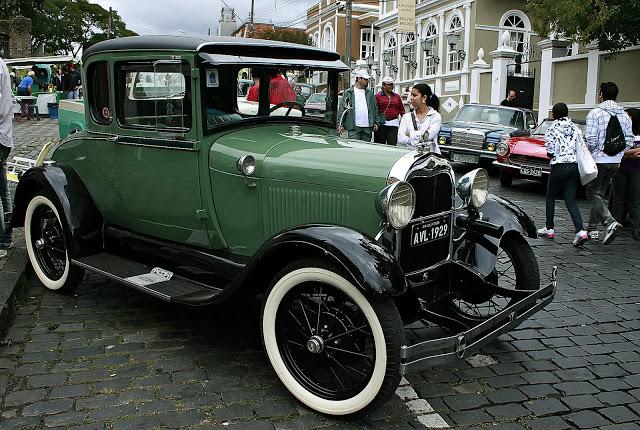 Coches clásicos, Feira do Largo da Ordem, Curitiba