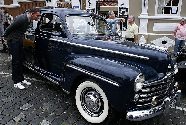 Coches clásicos, Feira do Largo da Ordem, Curitiba