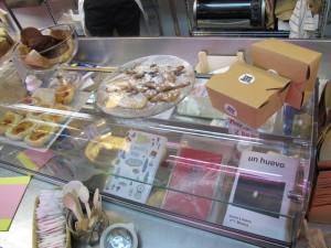 Sandwich Mixto: un mixto de libros y comida casera Libros y comida