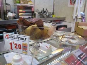 Sandwich Mixto: un mixto de libros y comida casera Sanwich Mixto y magdalenas