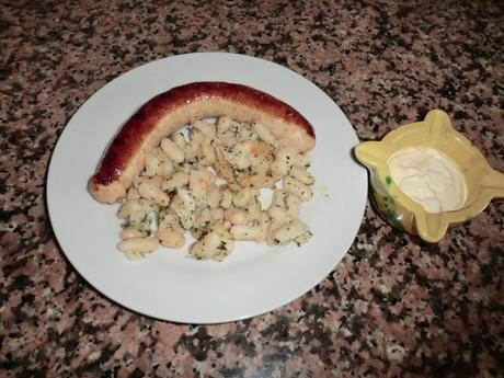 BOTIFARRA AMB MONGETES I ALL i OLI BOTIFARRA AMB MONGETES I ALL i OLI