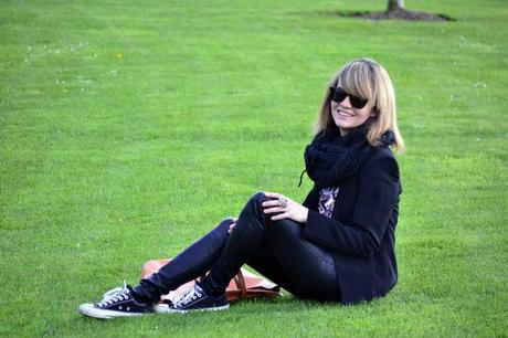 Outfit Low Cost: Blazer and Converse