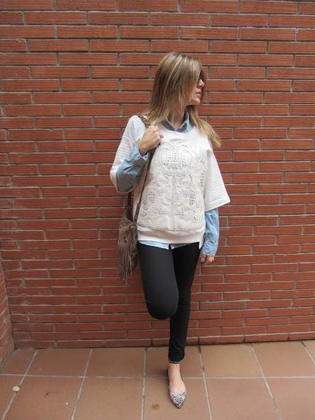 SUDADERA APLICACIONES PIEL