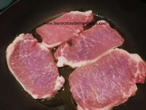 lomo-almendras y2 Lomo de Cerdo Ibérico con Salsa de Almendras