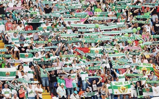 La indecencia de recortar en sanidad y educación para gastarlo en clubes de fútbol