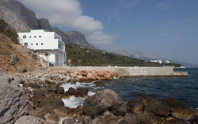 Casa Minimalista en Crimea