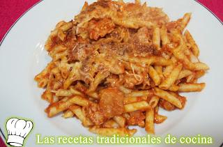 Receta de macarrones con salsa boloñesa o con tomate