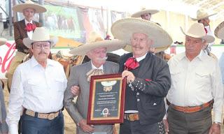 “Relincho” 3 Potrillos