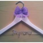 Percha novia con pedrería Perchas personalizadas