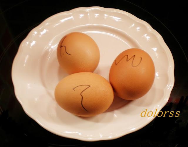 Cómo diferenciar un  huevo duro de uno fresco