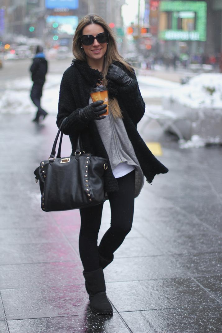 SNOW IN TIMES SQUARE