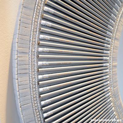 ESPEJOS REALIZADOS CON LAPICEROS DE COLORES