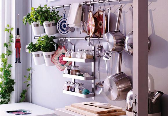 ACCESORIOS DE PARED PARA ORGANIZAR LA COCINA