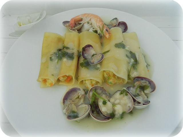 Canelones de merluza en salsa verde
