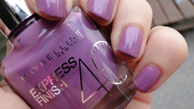 Uñas parecidas, pero no iguales.