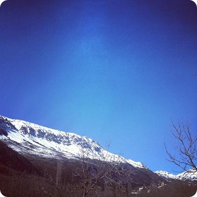 MOUNTAIN