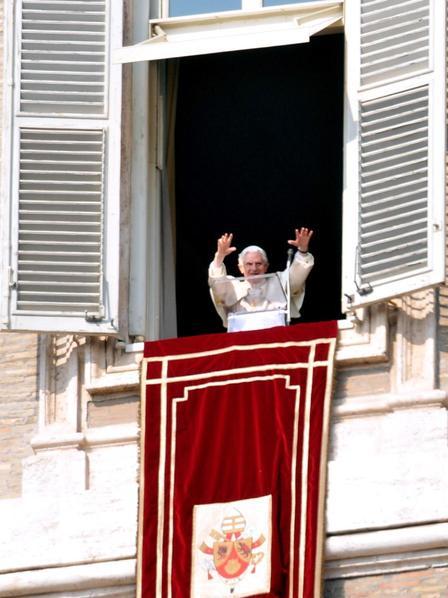 Último Angelus de Benedicto XVI