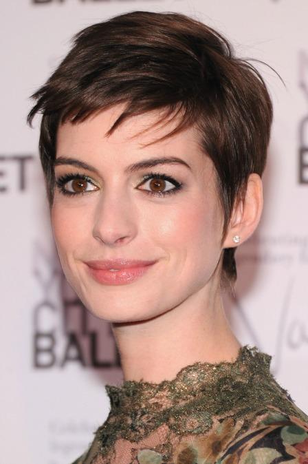 Anne Hathaway volverá a cantar en Song One