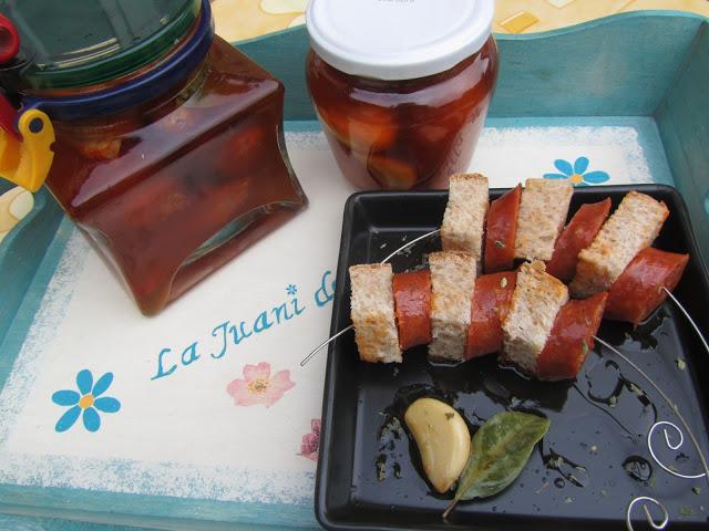 Chorizos confitados en conserva