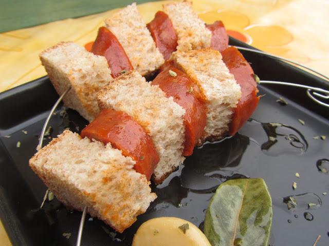 Chorizos confitados en conserva