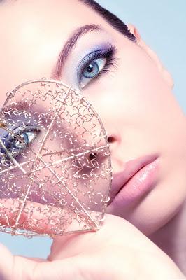 CUIDADOS PARA REJUVENECER EL CONTORNO DE LOS OJOS