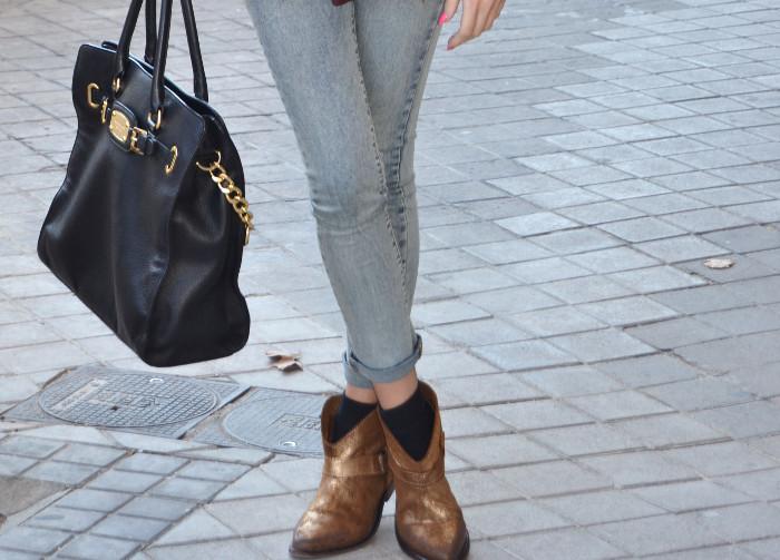 It's being so cold... New outfit!