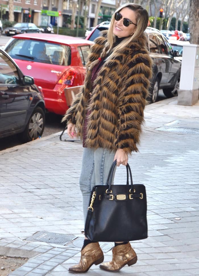 It's being so cold... New outfit!