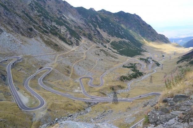 La Ruta Transfagarasan, recorrida a dedo para cruzar los Montes Cárpatos