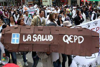 Imagen de protesta por la mala salud en Colombia