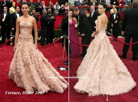 Vestidos de Oscar: Amy Adams o Penélope Cruz. Elige el look