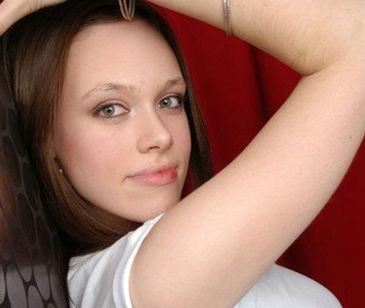 Abbie Emmett esposa de piloto de motoGP suicido luna miel