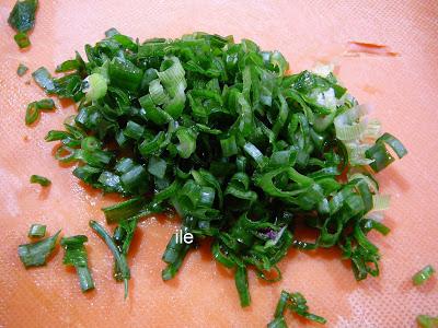 Churrasquitos de cerdo a la crema de champiñons y verdeo