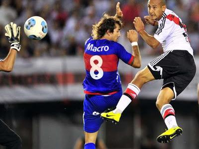 River Plate 3 - Tigre 2: Del banco a la Luna