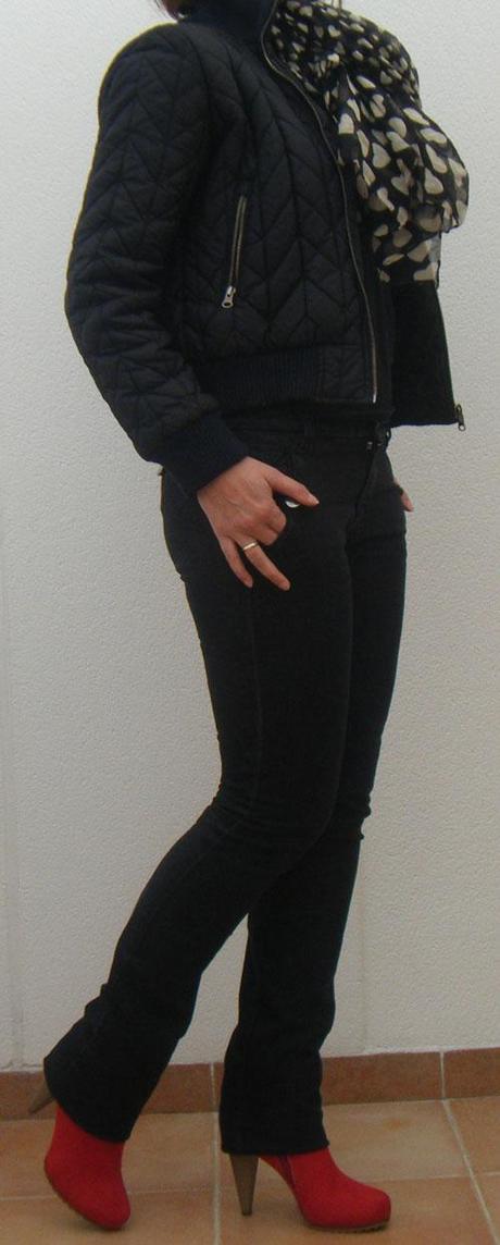 Un look, en negro y rojo :)