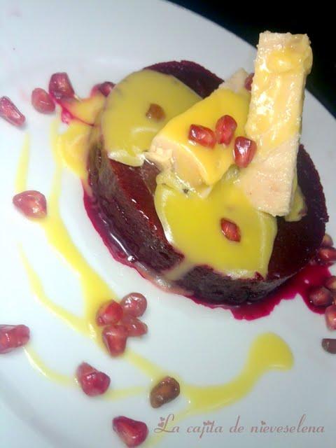 Pastel de remolacha y tronquitos de bonito con vinagreta de mango