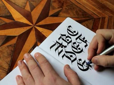 Medieval Blackletter :: tipografía a mano por Seb Lester