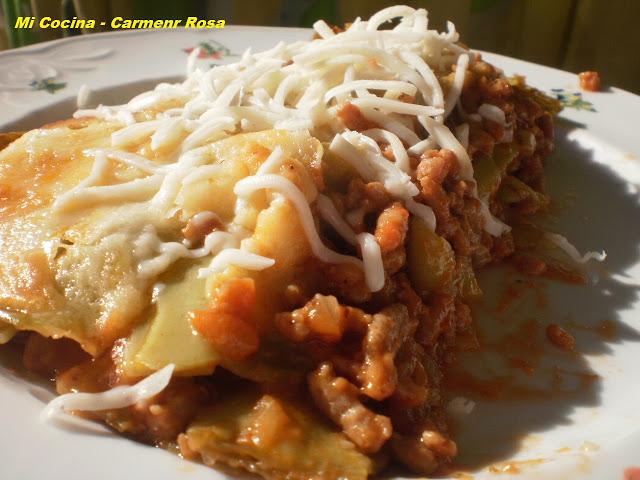 LASAÑA VERDE AL HORNO CON CARNE Y VERDURAS
