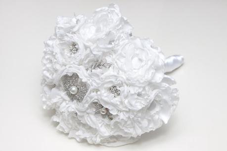 Conociendo a: B de Blanca, Ramos de Novia de Tela Ramos de Novia