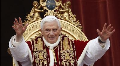 Oración por Benedicto XVI