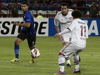 HUACHIPATO NO PUEDE CON FLUMINENSE Y SE COMPLICA EN LA COPA LIBERTADORES