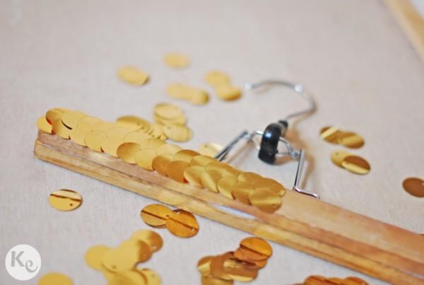 DIY. Hangers for the seating plan