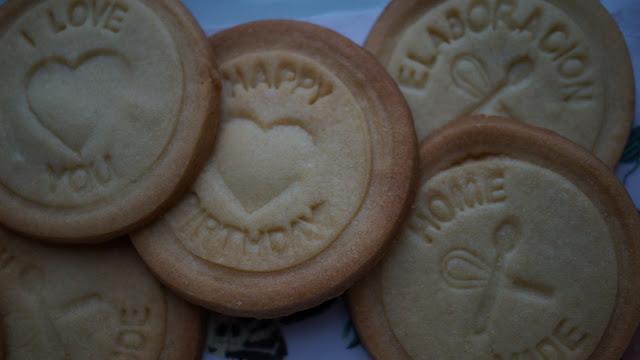 Galletas de limón selladas con mensaje (o consejos para conseguir galletas perfectas para decorar)