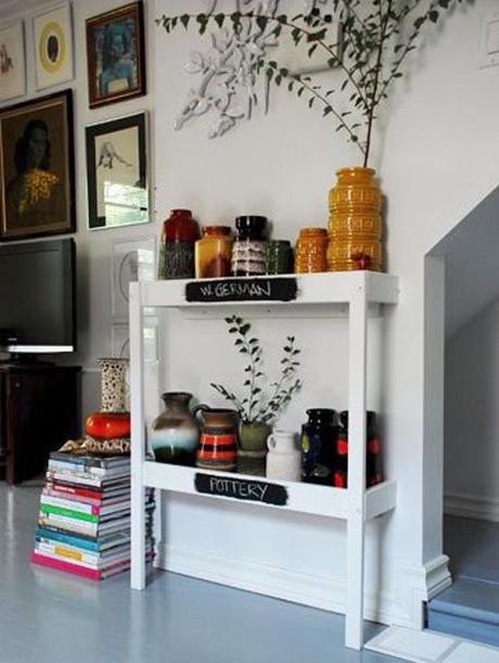 CON LA MITAD DE UN MUEBLE