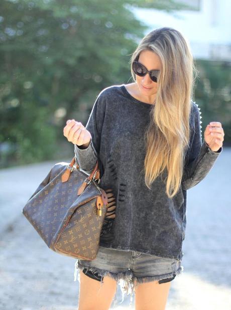 Studded tee and shorts Mónica Sors (16) UNEXPECTED