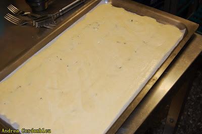 PASTA CIGARRILLOS. BÁSICOS DE PASTELERÍA.