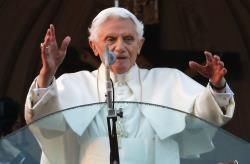 Vaticano: deja Benedicto XVI oficialmente el Papado