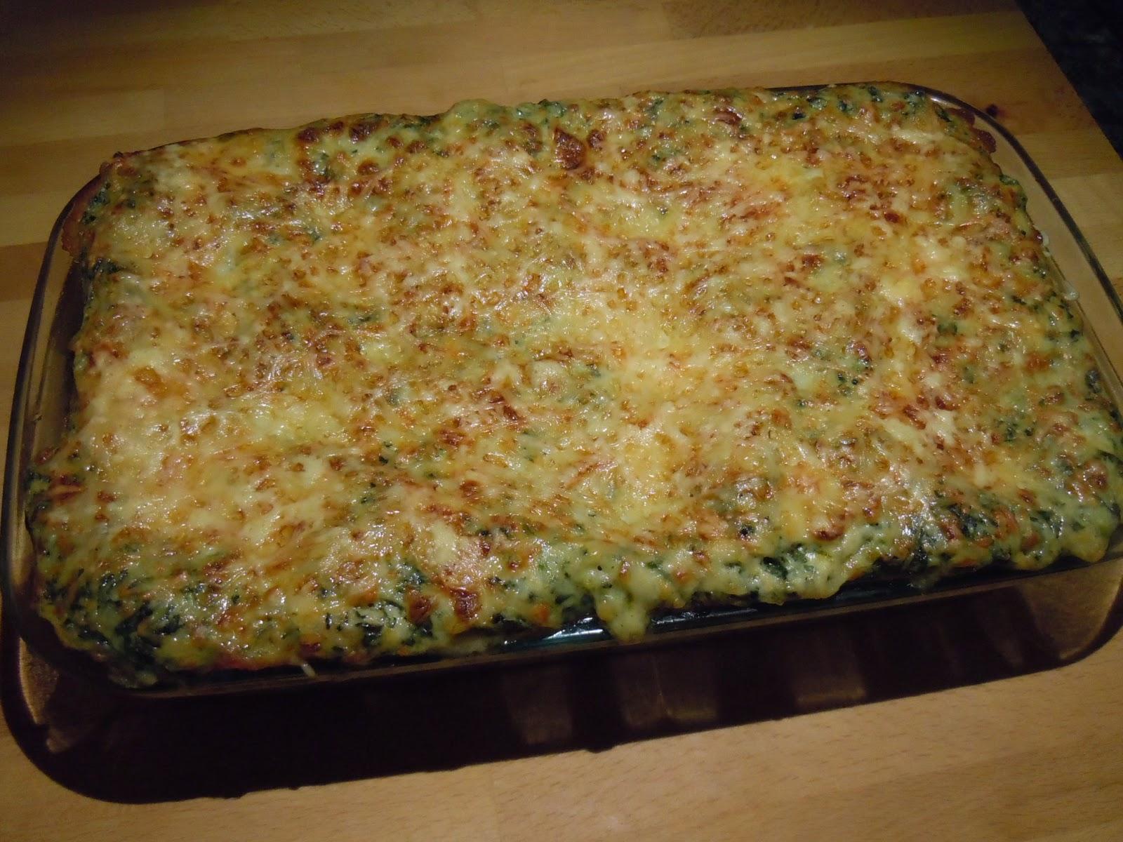 Lasaña de carne y bechamel de espinacas