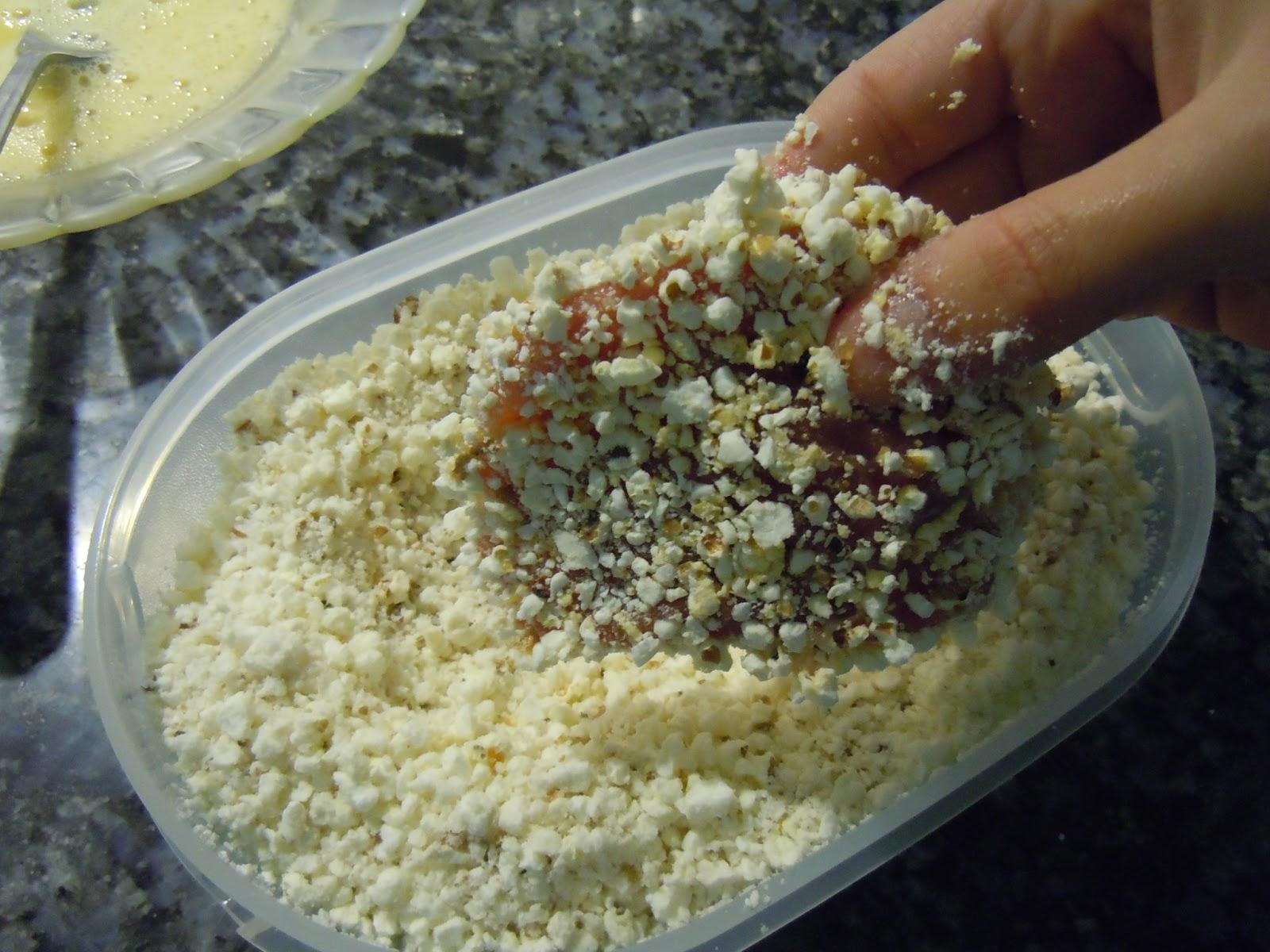 Solomillo de cerdo empanado con migas de palomitas